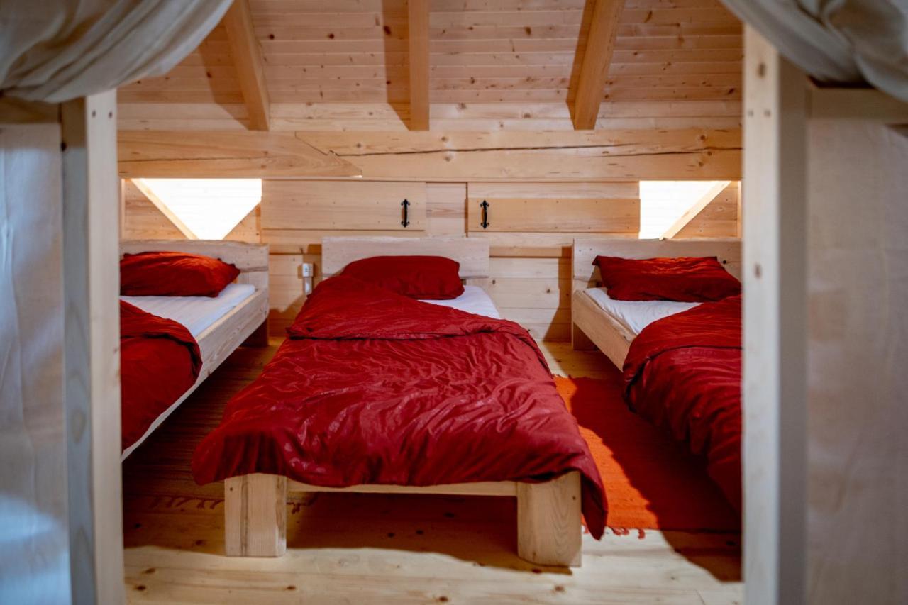 Kamp Beli Gaber Hotell Stari Trg pri Lozu Exteriör bild